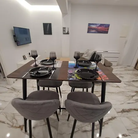 Cultural Hub Apartment Athens